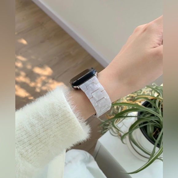 NEW Resin White Marble Strap Band for Apple Watch - Picture 2 of 4